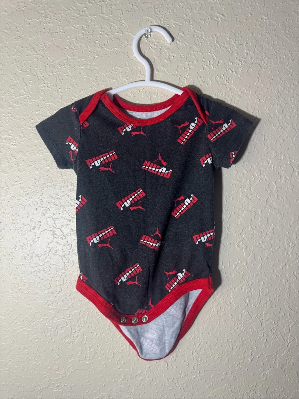 Puma Baby Boy 0-3M Bodysuit Lot 4 Pack Short Sleeve Onesies